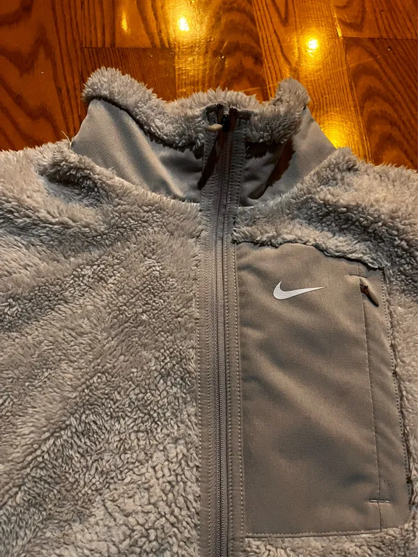 Nike Fleece Sherpa full Zip Jacket Womens Medium White Long Sleeve Dri Fit - Image 2