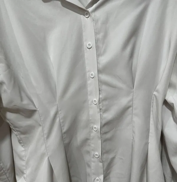 Cider white button down mini dress  Size Small - Image 4