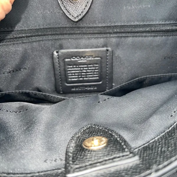 Coach Pebbled Leather Tote Bag Top Handle Black Gold Heart Charm Black Lining‎ - Image 8