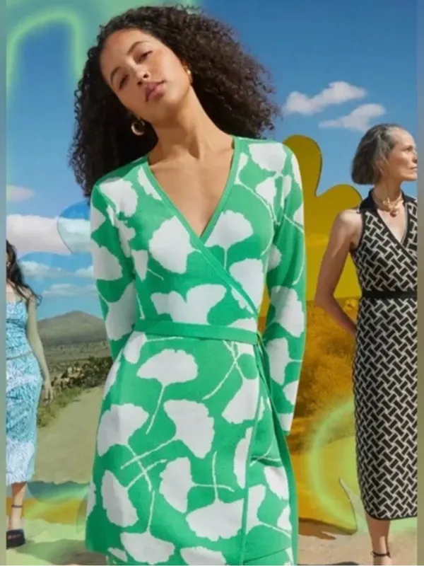 DVF for Target Ginkgo Leaf Green Knit Wrap Dress Mini Sweater Dress Medium M - Image 3