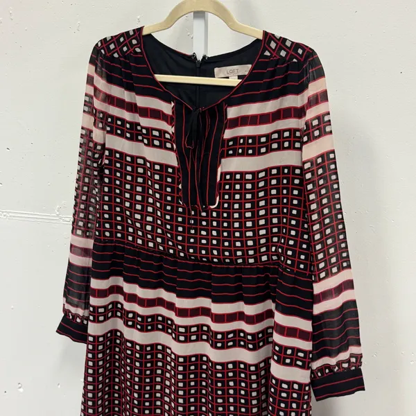 Ann Taylor LOFT Petites Geometric Tile Stripe Chiffon Dress Red Black White LP - Image 3