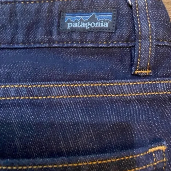 Patagonia denim jeans in a size 28 - Image 6