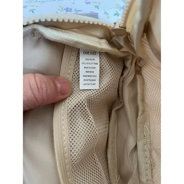 Sz Small Beige Adjustable Belt Crossbody Travel Bag Zipper Pockets - Image 2