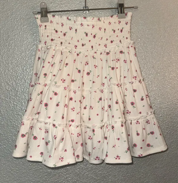 Pink Lily Floral Skirt - Image 2
