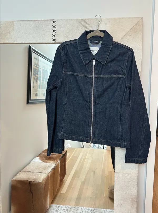 Abercrombie & Fitch Denim Jacket - Image 4