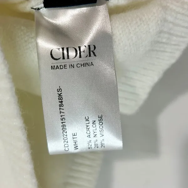 Cider Women’s Cropped Turtleneck Sweater White Size Small NWT Acrylic Nylon - Image 5