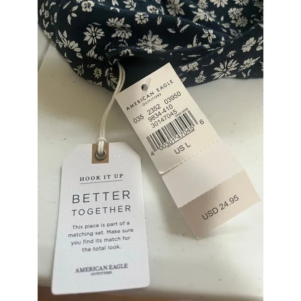 NWT L American Eagle Floral Halter Crop Top Smocked Preppy Coastal Vacation $25 - Image 3
