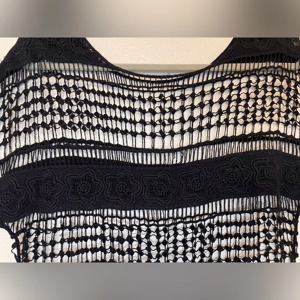 Elegant Women’s Y2K Black Crochet Top Size‎ S/M - Image 7