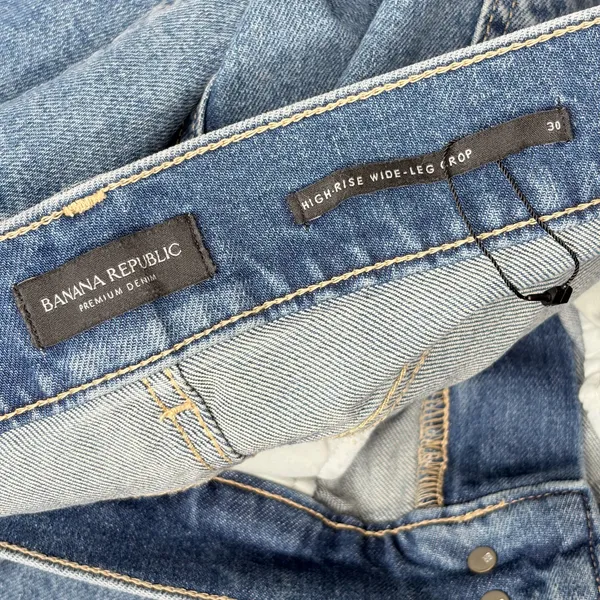Banana Republic Wide Leg High Rise Cropped Jeans - Image 4