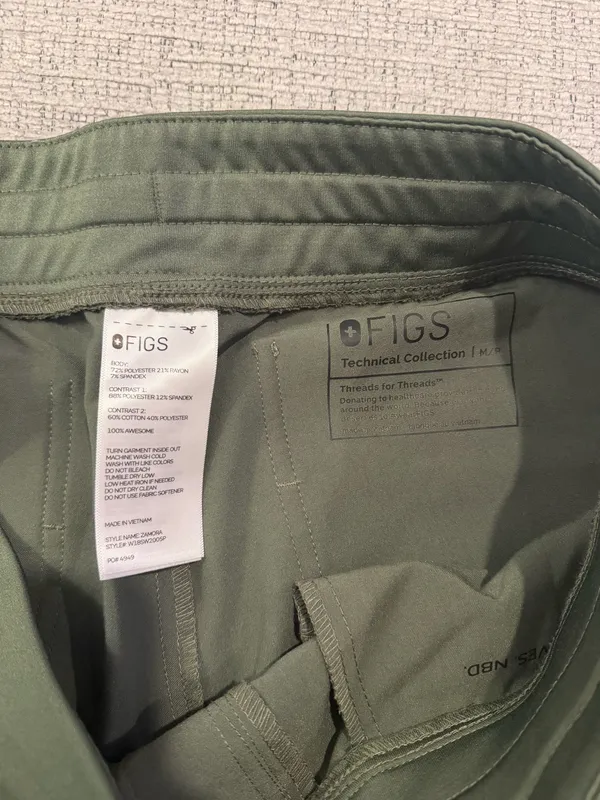 FIGS Hunter Green Set Scrubs - Image 6