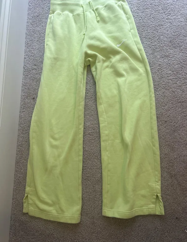 Nike Sweatpants preppy neon  - Image 2
