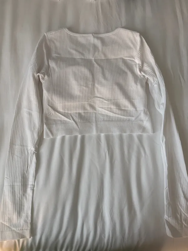 Lululemon Top Long Sleeve - Image 4