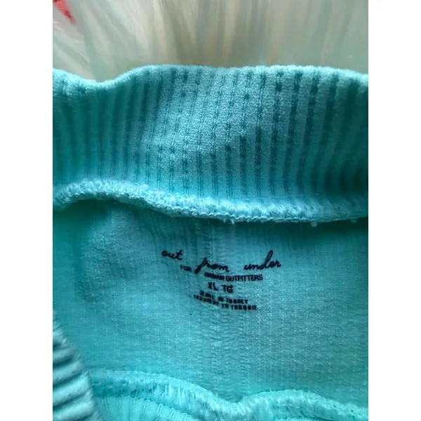 NWT’s Urban Outfitters Light Blue Sleeveless Tank Top, Size XL - Image 3