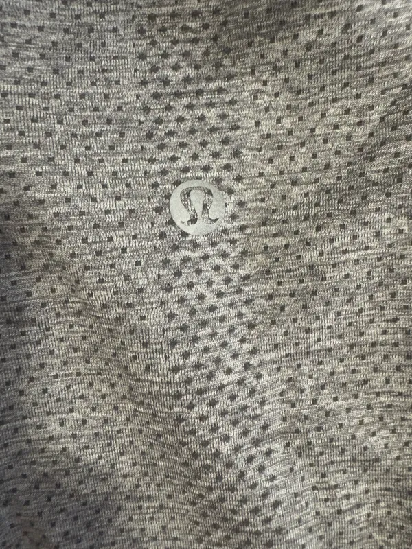 Lululemon Swiftly Tech Long Sleeve Race Length - Image 4