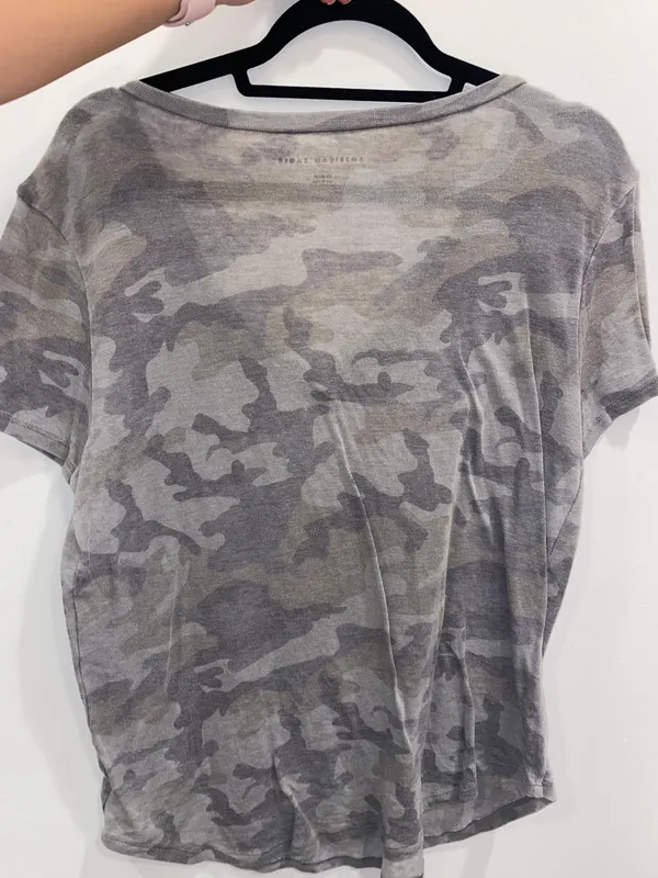 American Eagle Outfitters Camo V Neck T-shirt - Image 2