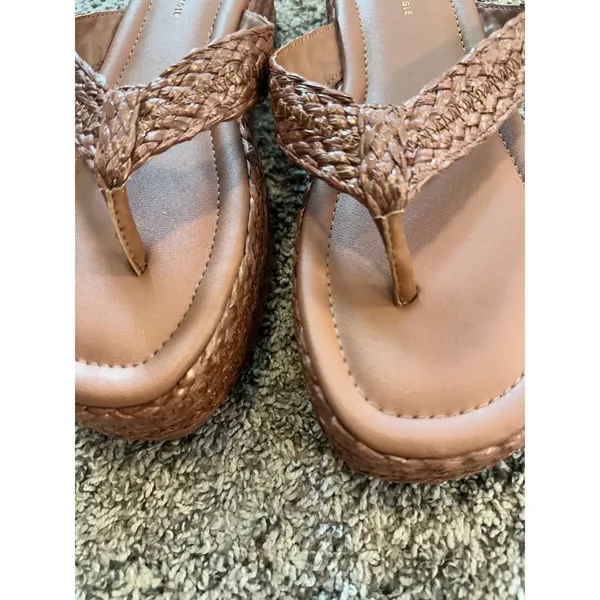 American Eagle Women Brown Woven Raffia Platform Flip Flop Sandals Size 9 - Image 4