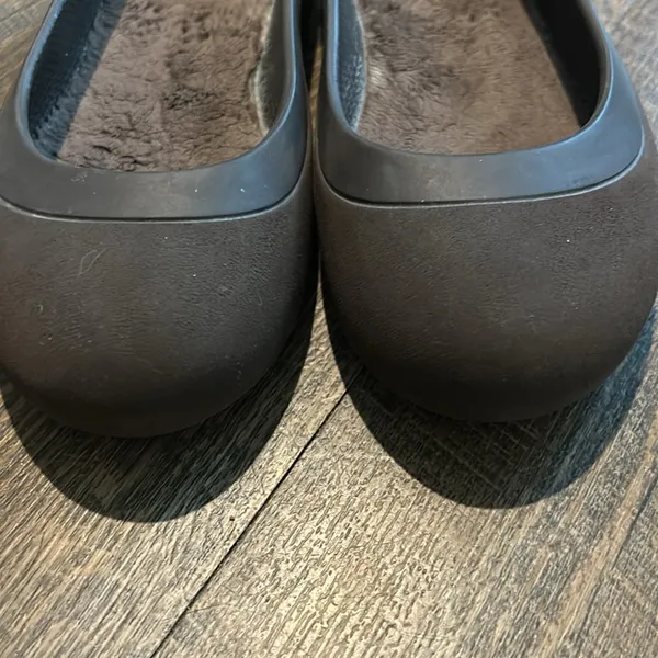 Crocs - Brown Mammoth Ballet Flat Fleece Lined Women’s Size 4‎ Slip-On Shoes - Image 3