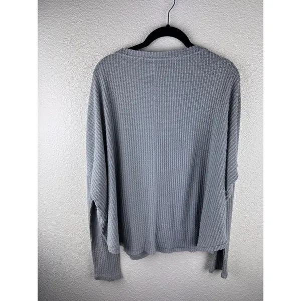 Out From Under Urban Outfitters Grey Waffle‎ Knit Button Front Long Sleeve Top M - Image 5