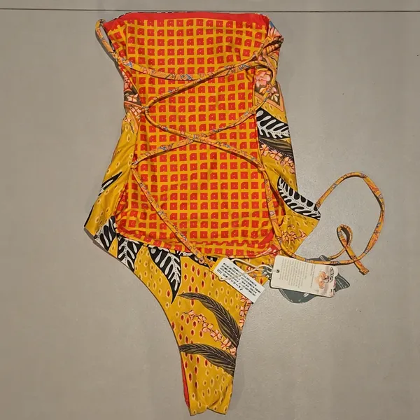 NWT! Agua Bendita Kali Lula Yellow Reversible One Piece Swimsuit - Image 6