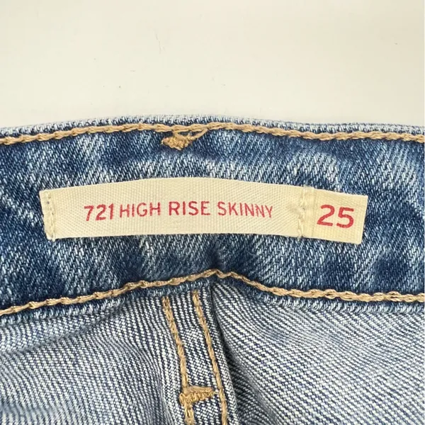 Levi's Women's High Rise Skinny Leg w/Cuffs Medium Wash Blue Jeans-Size 25 - Image 11