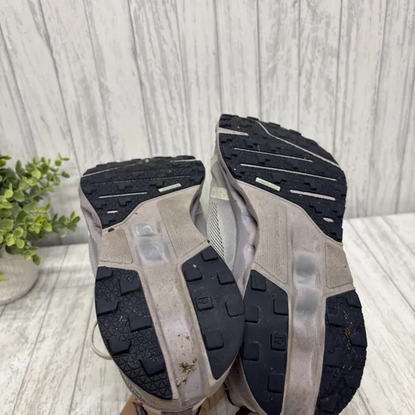 Womens Size 10 Oncloud Cloud surfer Sneakers - Image 6