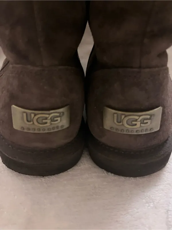 Brown Suede UGG Australia Knightsbridge size 7 - Image 2