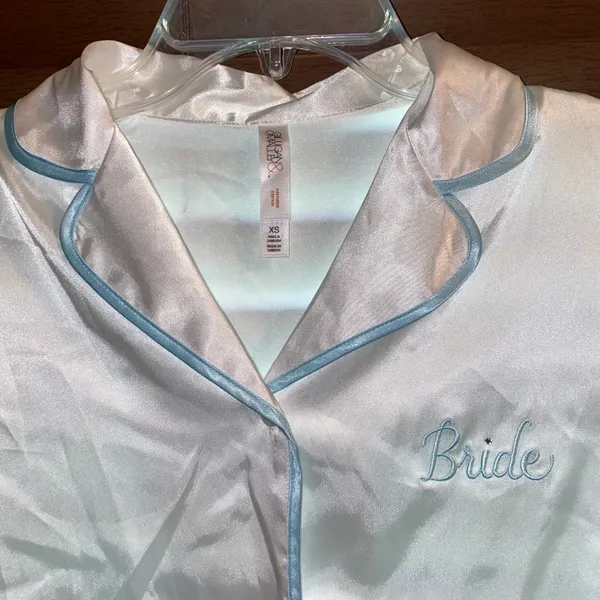 NWT $22 Gilligan & O’Malley White Bride Button Down w/ Blue Trim Top XS - Image 7