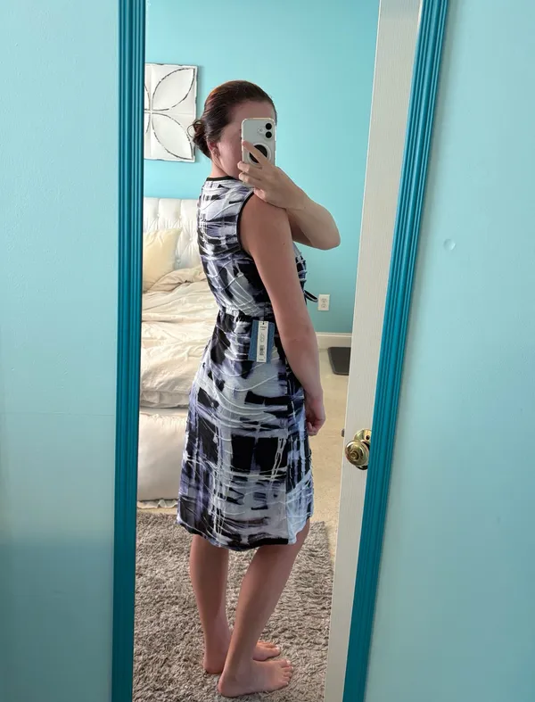 Vera Wang Dress - Image 2
