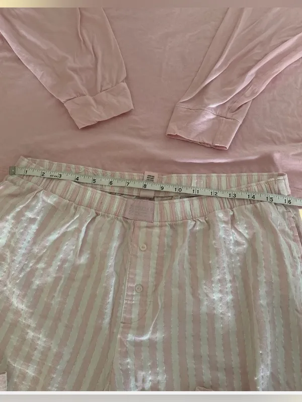 Victoria's Secret Pink and white pajama set size Large - Image 3