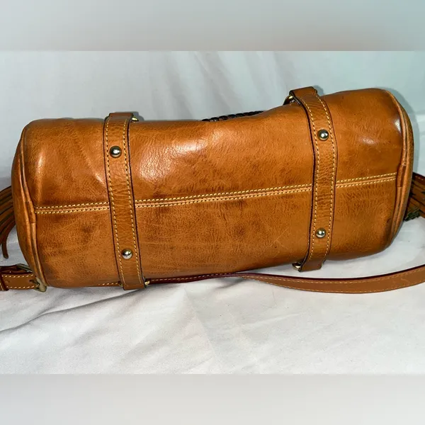 Dooney & Bourke vintage large satchel rustic in a cognac color. - Image 9