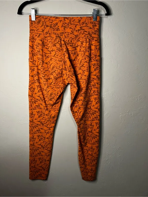 REI Co-Op Take Your Time Orange Brown Leaf So Soft 7/8 Pockets Athletic Leggings - Image 7
