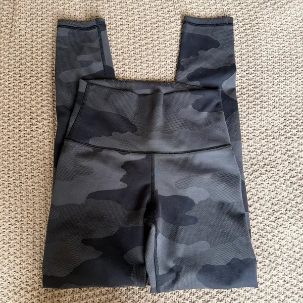 Aerie Camo Workout Leggings - Image 2