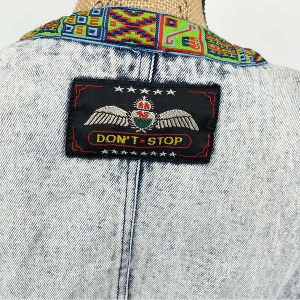 Don't Stop Denim Vest Womens M Blue Acid Wash Southwestern Boho Vtg 90s Artsy‎ - Image 2