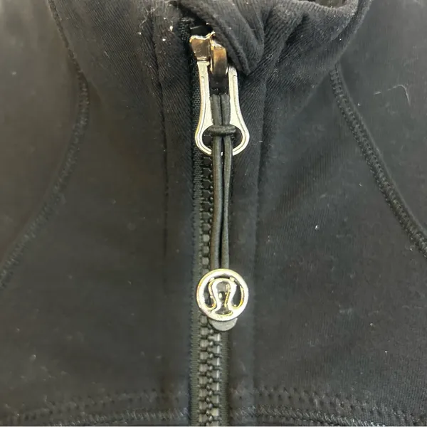 Lululemon Black Forme High Neck Zip Up Jacket w/ Thumb Holes Size 6 - Image 13