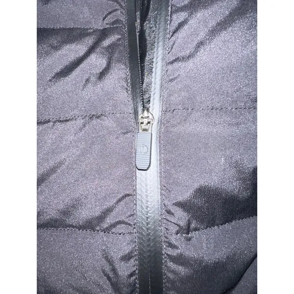 Lululemon Womens Black Puffer Vest Size M With Full-Zip & Reflective Details - Image 6