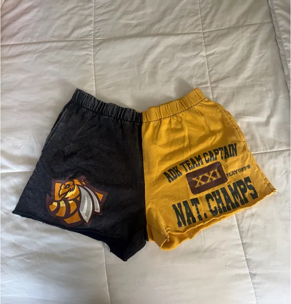 Adika Two-Tone Shorts  - Image 4