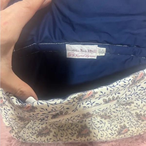 The Red Mill Collection by Karol Lynne – Quilted Floral Fabric Shoulder Bag - Image 5
