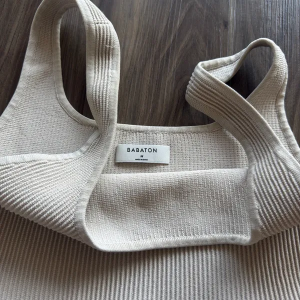 Aritzia Babaton Sculpt Knit Tank - Image 4