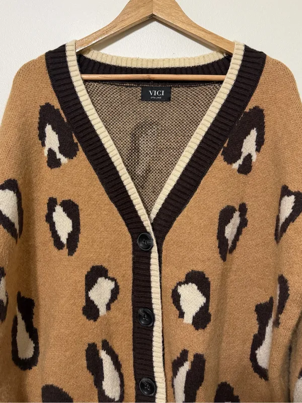 VICI Leopard Cardigan Sweater Size XL Women’s - Image 4