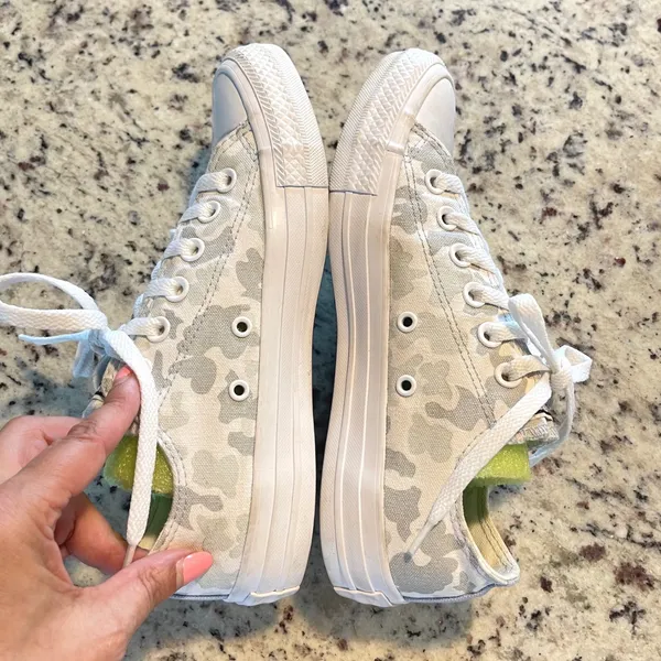 Converse Chuck Taylor All Star Womens 7 White Grey Camo Low Top Sneakers - Image 5