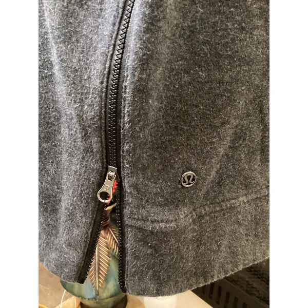 Lululemon Side‎ Zip Sweatshirt Womens 10 Grey Excellent Crewneck Activewear - Image 2