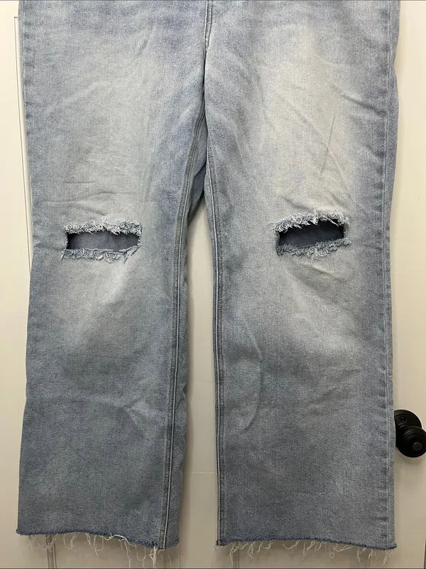 Arula Women's Light Wash Distressed Wide Leg Denim Jeans - Size 18 - Image 4