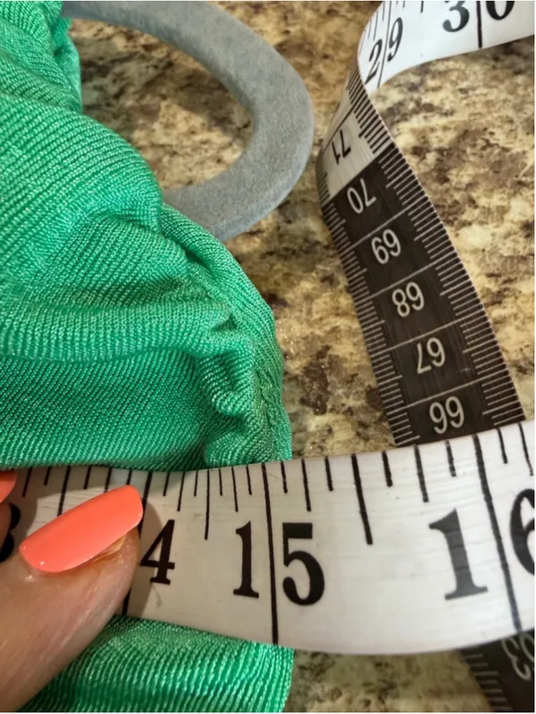 Women's Sollinarry Green One Shoulder Crop Top M - Image 5