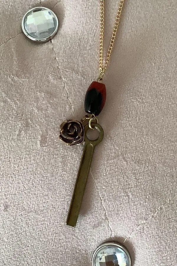 Smokey Rose necklace - Image 4
