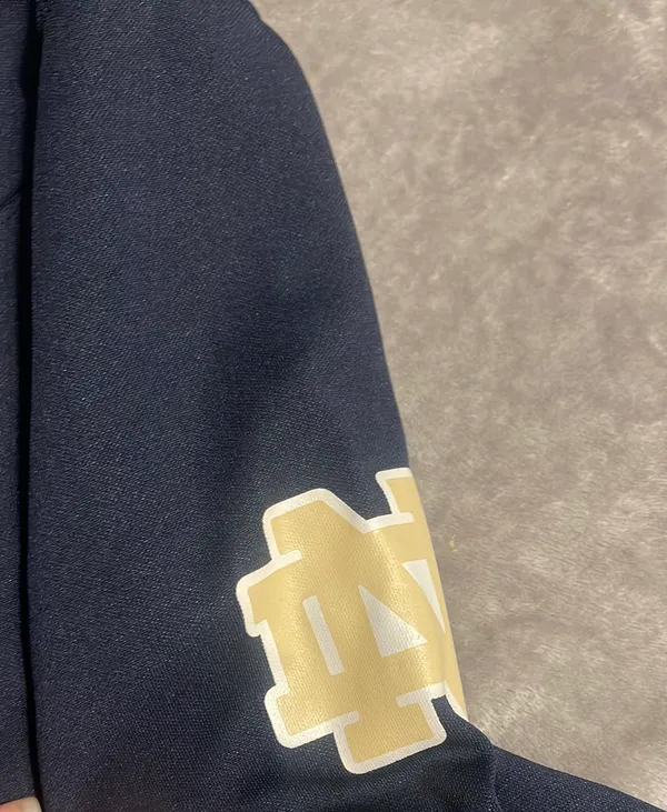 Notre Dame Sweatshirt Hoodie Size Large - Image 4
