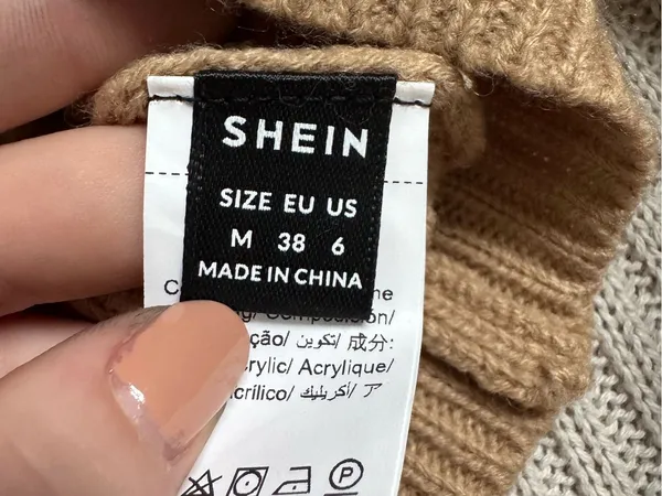 SHEIN Beige Cropped Rib-Knit Mock Neck Long Sleeve Pullover Sweater Women's M - Image 3