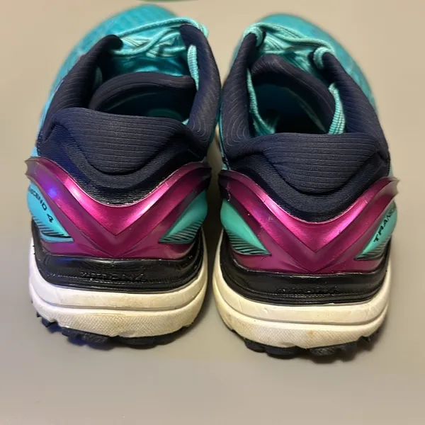 Brooks ascend 4 guiderails - Image 10