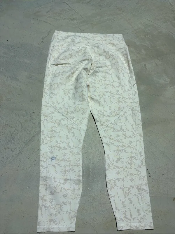 Fabletics NWT Define high-waisted soft white 7/8 leggings large MSRP$70 - Image 11