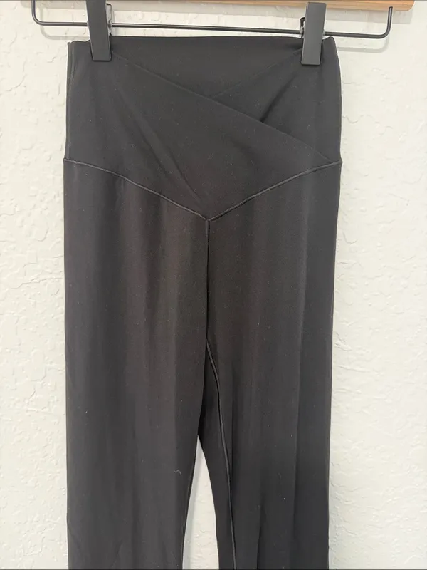 AERIE Black Cross Over waist Hi-Rise Flare Leggings Short Inseam Size Small - Image 2