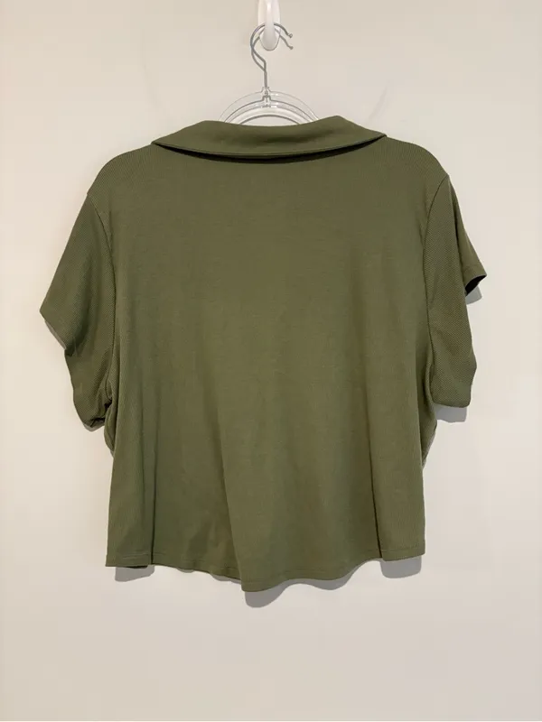 Old navy ultralite rib knit polo‎ crop top green size XXL - Image 3